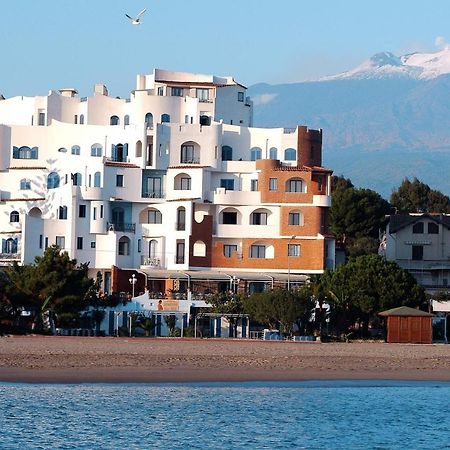 Sporting Baia Hotel Giardini Naxos Exterior photo